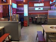 -钢管厂五区小郡肝串串香(蜀都万达店)