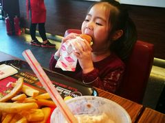 baby&nbsp;fat-FATBURGER 特富客汉堡(外交公寓店)