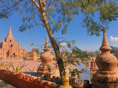 -一寨两国风景区