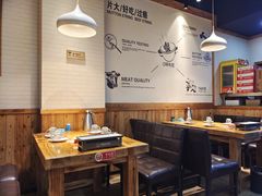 大堂-阿里巴巴海鲜烧烤家常菜(黄岛店)