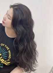 -妃格美发沙龙·烫发·染发
