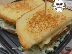 -The Habit Burger Grill 哈比特汉堡(爱琴海店)