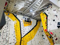 -问山MountQuest攀岩馆