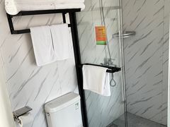 -上海怡沁园度假酒店