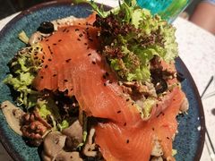 烟熏三文鱼杂菌沙拉-BE BRIGHT KITCHEN(正佳广场店)