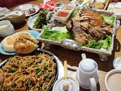-蒙亨·手把肉·蒙古包餐厅(乌兰察布天恒广场店)
