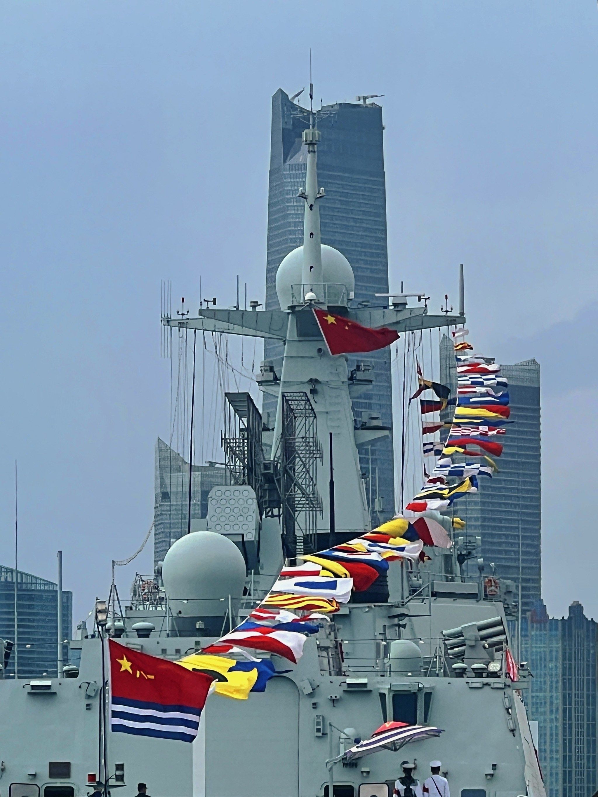 百闻不如一舰!国庆来见证🇨🇳海军风采