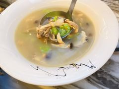 -蔼若春.传承三十年云南菜(金碧公园店)