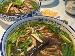 -镇南锅盖面馆(解放路店)