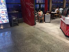 门面-百事佳烧鸭牛腩(上海虹桥站店)