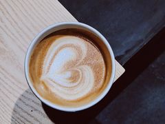 拿铁-JPG coffee(广州体育西店)