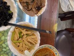 -金杨拉面王小吃面馆·牛三宝面·红烧牛肉粉
