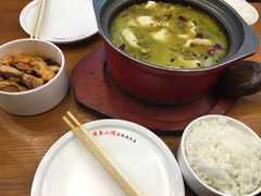 -周鱼小馆石锅酸菜鱼(活力汇店)