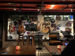 -南锣鼓巷吉他吧(鼓楼店)