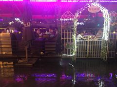 周边-大富蚝乌东哥饭店·石锅鱼杂·柠檬鸭(革新路店)