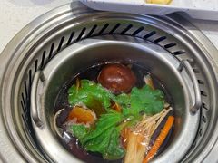 -龍歌自助小火锅(市南金茂湾店)