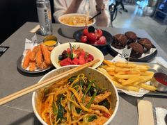 -W COLLECTIVE  DESSERT SHOP