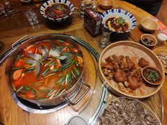 -亮欢寨酸汤鱼(沙冲路店)