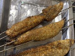 鱼籽-百盛·牟平烧烤·养马岛海鲜(宁海大街店)
