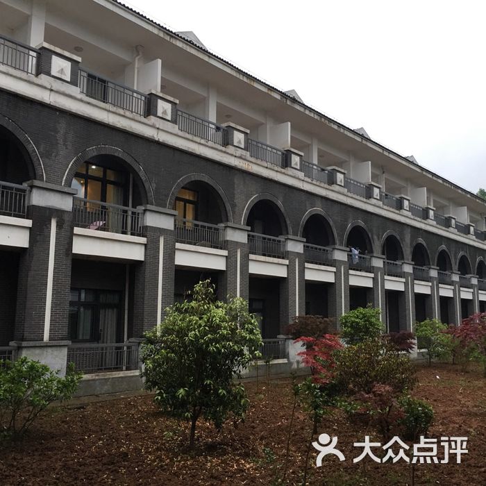 钟山干部疗养院