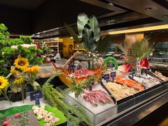 -钱小奴海鲜自助黑金店(杭州滨江龙湖店)