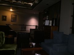 -Whisper Bar 