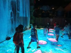 -蓝精灵乐园·世茂精灵之城主题乐园