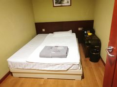 -万源汤泉韩式汗蒸