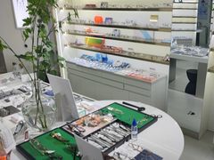 -视野联行眼镜蔡司·依视路官方授权店(顺城店)