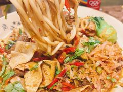 -方铲铲·成都板凳面(滨江银泰店)