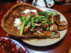 柏枝锅巴腊肉-杨记隆府(白象街店)