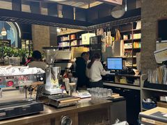 -钟书阁(松江泰晤士小镇店)