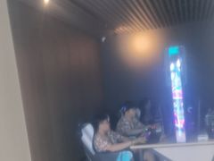 -涨巢·潮玩水疗局