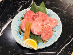 -山川小町·极番烧肉(新地假日广场店)
