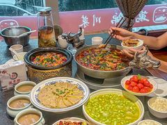 -万重锦·人文川菜馆(骡马市店)