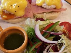 三文鱼班尼迪克蛋-CafeDuVillage乡村咖啡馆(美邻苑店)
