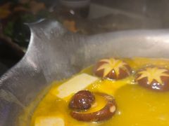 -湊湊火锅·茶憩(杭州湖滨银泰in77店)
