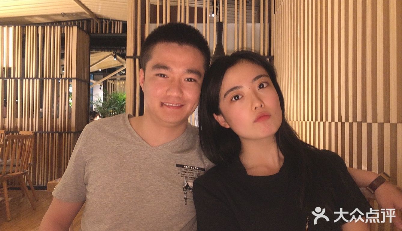 又来吃合喜味道了,之前吃的是红旗厂店的,这次选了个的