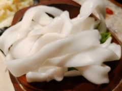 -老牌坊云南鱼豆花火锅(嵩山店)