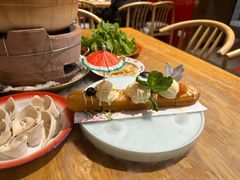 -郭婆婆疯子鸡·土货江湖菜馆