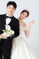 -蒙太奇婚纱摄影(万达店)