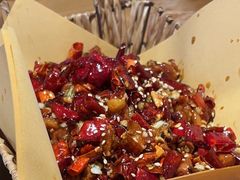 -先启半步颠小酒馆(白麓里店)