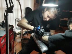 -Black Tattoo Studio