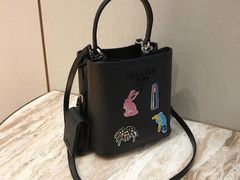 -PRADA普拉达(国际广场店)