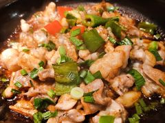 馋嘴牛蛙-松沪名灶·豆浆鱼头·新上海菜(飞航吾悦广场店)