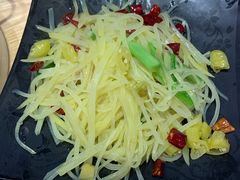 酸辣土豆丝-怪怪龙虾·澳洲蓝龙王·深夜食堂(惊驾路店)