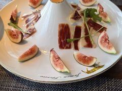 -MONICH牛排融合餐厅(和义大道购物中心店)