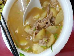 芋头炖五花肉-兴国苑酒店