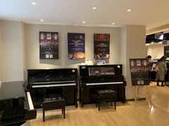 -柏斯音乐艺术中心·钢琴·吉他(上音店)