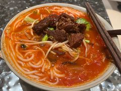 -粉八·云南米线·建水烧烤(常熟路店)